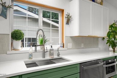 Discover your dream home in this beautifully cared-for - photo 15