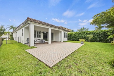 Welcome to 2101 Belcara Court in PortoSol, one of Royal Palm - photo 18
