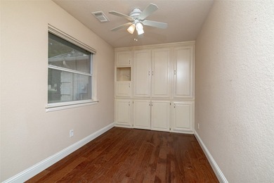 Stunning custom brick home on an oversized lot in Runaway Bay - photo 25