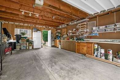 Discover your dream home in this beautifully cared-for - photo 30