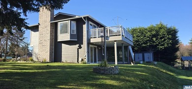 Remodeled in 2022, this pristine split-level home offers sublime - photo 36