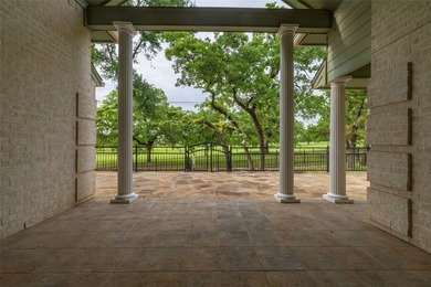 Stunning custom brick home on an oversized lot in Runaway Bay - photo 38