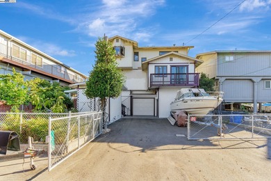 Delta Coves Lake Home For Sale in Bethel Island California