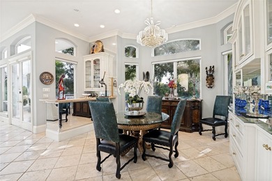 Beautiful Mediterranean Style Villa located in a private - photo 11