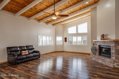 Custom home that is approximately 6784 sqft, with a gated - photo 12