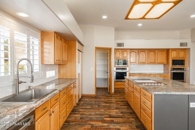 Custom home that is approximately 6784 sqft, with a gated - photo 21