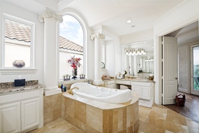 Beautiful Mediterranean Style Villa located in a private - photo 27