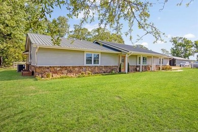 Charming, remodeled home on approximately 190 acres offering a - photo 4