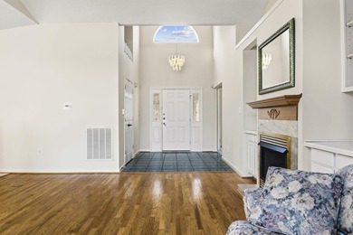 Welcome to this beautifully maintained all-brick 3-bedroom - photo 4