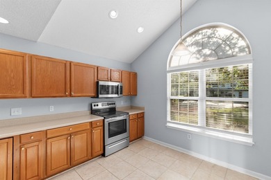 This spacious townhome features three bedrooms, two full baths - photo 6