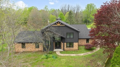 *PRICE IMPROVEMENT* Motivated Sellers! Set on 30 breathtaking - photo 1
