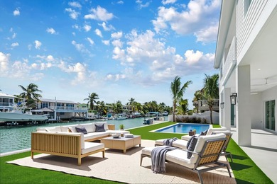Welcome to paradise at 117 Leoni Drive in the exclusive Venetian - photo 4