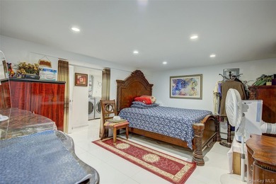 Experience the pinnacle of convenience in this beautifully - photo 20