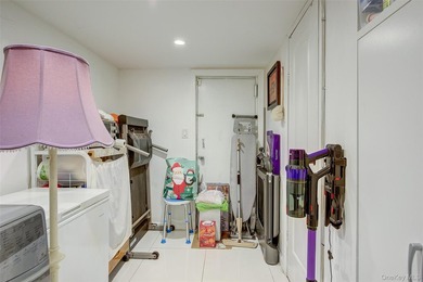 Experience the pinnacle of convenience in this beautifully - photo 24