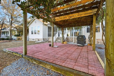 Upgraded Premium 1 Yr Home Warranty Included! You'll love coming - photo 29
