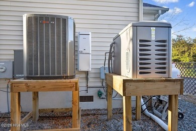 Upgraded Premium 1 Yr Home Warranty Included! You'll love coming - photo 43