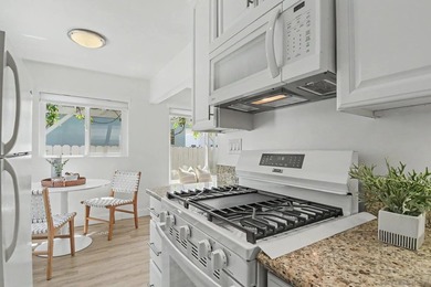 Yes, a Mission Hills bungalow at this price! Be in the middle of - photo 10