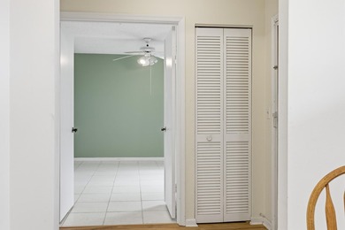 This spacious and bright first floor unit is a fantastic value - photo 4