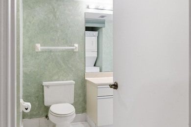 This spacious and bright first floor unit is a fantastic value - photo 7