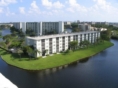 Lake Condo For Sale in Pompano Beach, Florida