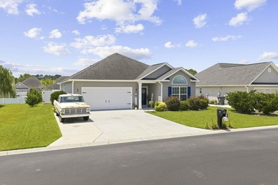Welcome to 913 Bell Meade Dr., where comfort, convenience, and - photo 2