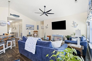 Welcome to 913 Bell Meade Dr., where comfort, convenience, and - photo 9