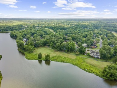 Golf-Community Living, Generous Space, and Great Potential come - photo 3