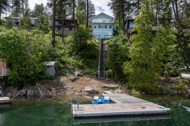 50' water frontage on pristine Loon Lake! Completely rebuilt in - Lake Home For Sale in Loon Lake, Washington