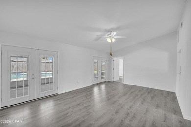 FRESH UPDATES. PRIVATE POOL. CLOSE TO TYNDALL. 1321 South Berthe - photo 12