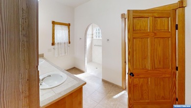 Charming Southwestern-style 3BD/2BA home off N Swan, surrounded - photo 23