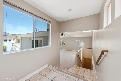 Large single family home in a great location in the Hermosa - photo 25