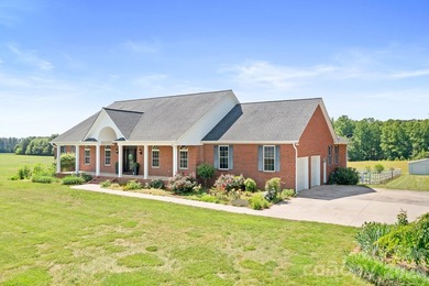 MOTIVAETED SELLER! Experience the freedom, privacy, and - photo 38