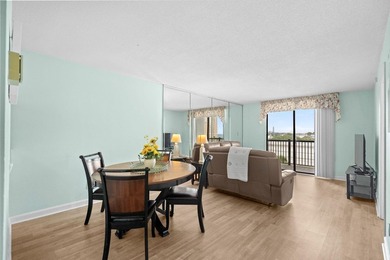 Experience the coastal resort lifestyle from this beautifully - photo 4