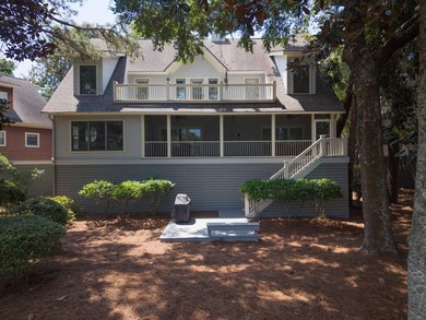 Welcome home to 25 Ocean Green Drive in the heart of Vanderhorst - photo 1