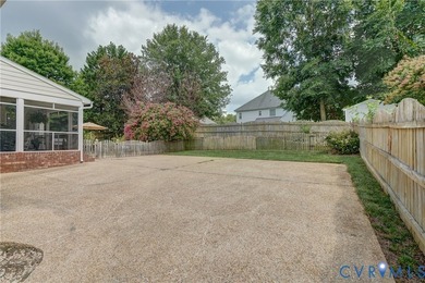 Welcome to this beautifully maintained brick-front home in the - photo 5