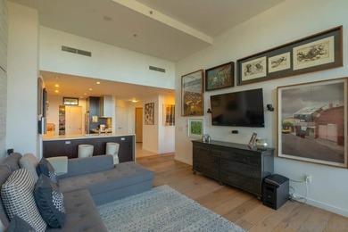 ARIA, top of Cortez Hill. Fabulous residence w/14' floor windows - photo 10