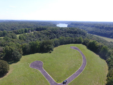 3/4 Acre Level Pond View Building Lot - photo 5