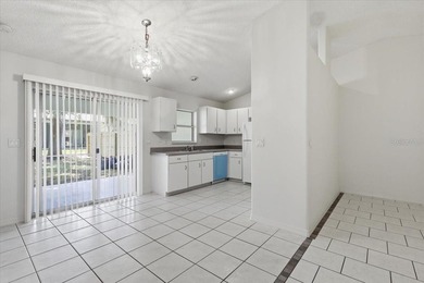 Investment opportunity awaits! This duplex offers two units - photo 5