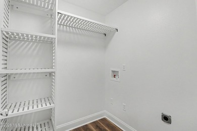 NEW REDUCED PRICE! Nestled in a quiet Cul de sac, this - photo 18