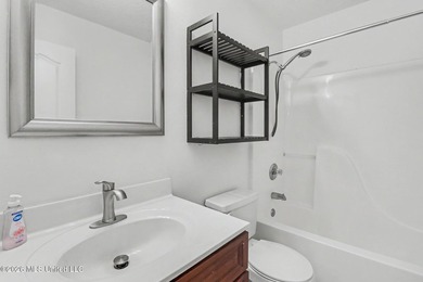 NEW REDUCED PRICE! Nestled in a quiet Cul de sac, this - photo 19