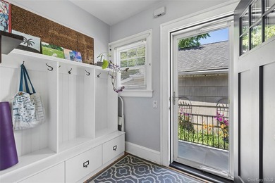 Welcome home to this charming 3-bedroom, 2-bath Colonial, where - photo 9