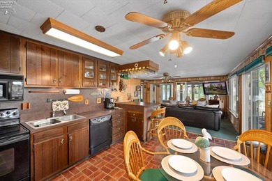 Experience the ultimate waterfront lifestyle in Lakeside - photo 22