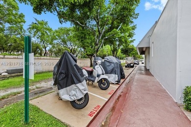 Charming 1-Bedroom Apartment in the Heart of Aventura | Priced - photo 22