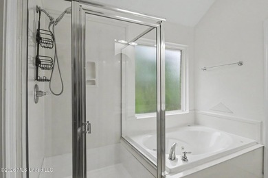 NEW REDUCED PRICE! Nestled in a quiet Cul de sac, this - photo 24