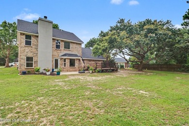 NEW REDUCED PRICE! Nestled in a quiet Cul de sac, this - photo 25