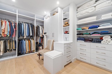 This amazing penthouse suite occupies the entire top floor of - photo 38