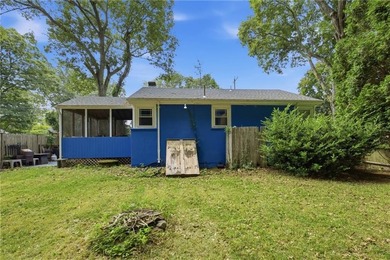 Charming cottage located in the desirable Plum Point Shores - photo 7