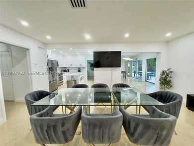 Embrace the epitome of luxury in this expansive 6-bedroom - photo 15