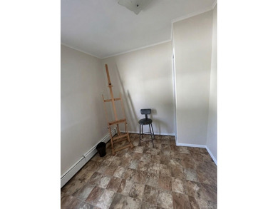 LEGAL EXPANDED RANCH WITH AN ASSESSORY APARTMENT WITH PRIVATE - photo 9