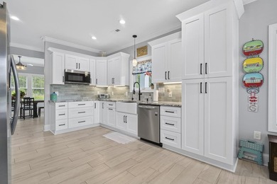 Welcome to 161 Henry Middleton Boulevard, where Lowcountry charm - photo 9